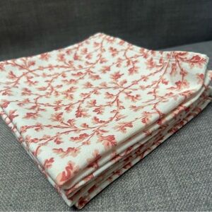 WAVERLY 4-pcs French Toile Style Soft Floral Patterned Dinner Napkins #1205259B